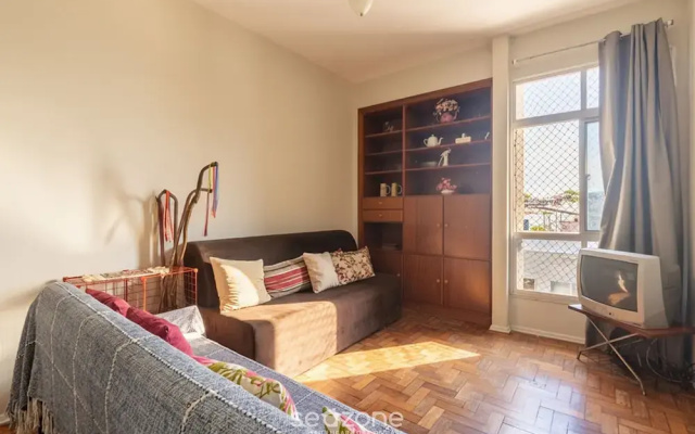 2-bedroom Apt Only 500m From the Beach Nos0201