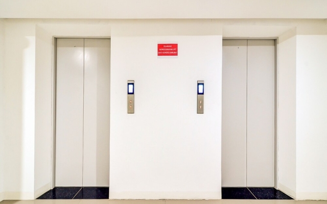 Super OYO Collection O 28 Urban Town Apartment Karawang