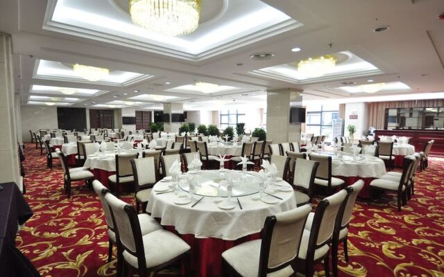 Wuhan Guochuang Chuyuan Donghu Hotel