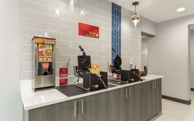 Best Western Plus Cleveland Inn & Suites