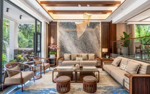 Kunming Dianchi Huayuxu Boutique Bieyuan