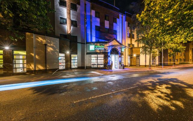 Holiday Inn Express Belfast City by IHG