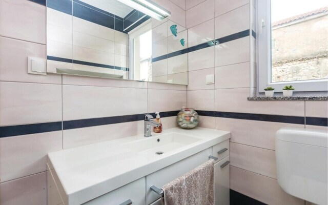 Amazing Home in Kras With Wifi and 3 Bedrooms