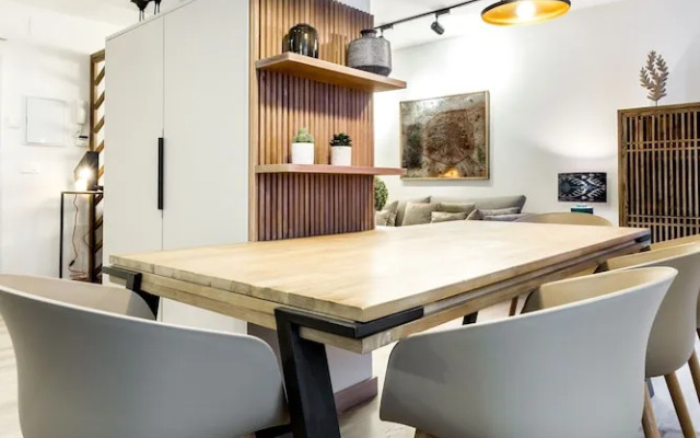 ELEVEN Apartments Real de la Carretería, by Homing U