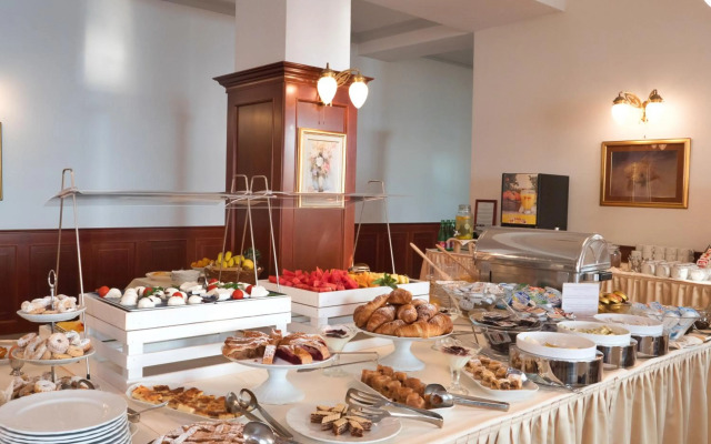 Hotel Savoy