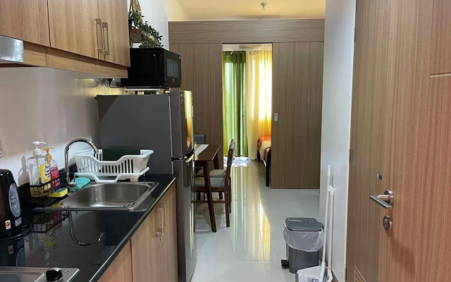 Lush residence Makati City by darpm