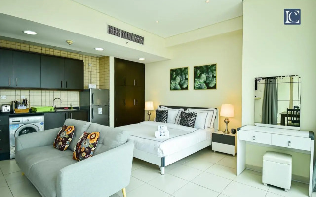 Furnished studio with balcony in Marina -JMI