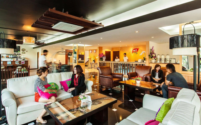 WE Valley Hotel