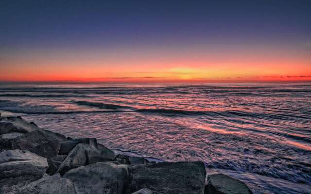 Hampton Inn by Hilton Cardiff Beach Encinitas, CA
