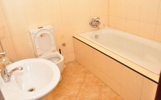 Biraj International Hotel