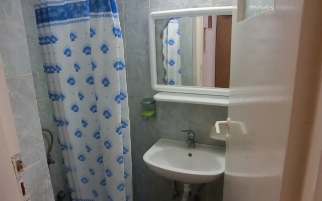 Santorini Camping/Rooms