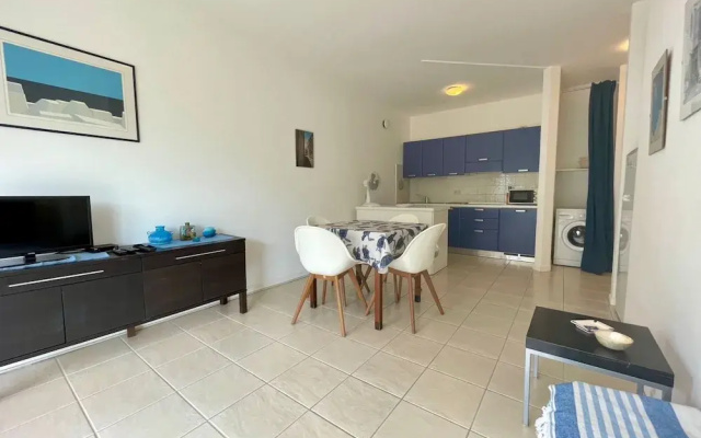 Renovated Apartment With sea View Terrace