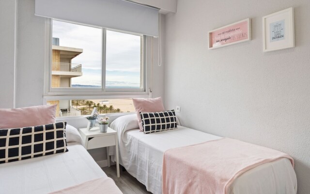Dreamy Apartment in Gandia at Beach