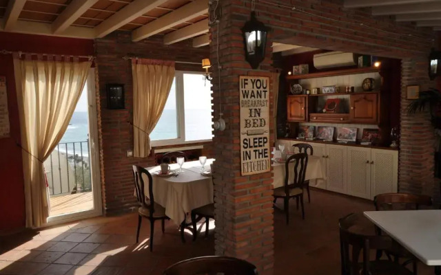 Welcome Inn Nerja