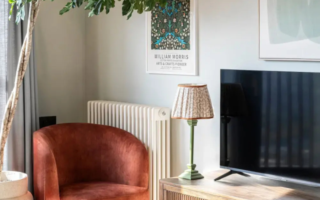 The Eades ADC Atelier 2 Bed