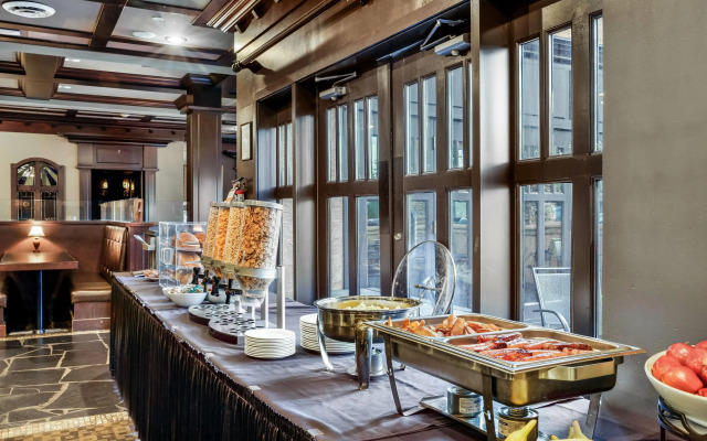 Days Inn & Suites by Wyndham West Edmonton