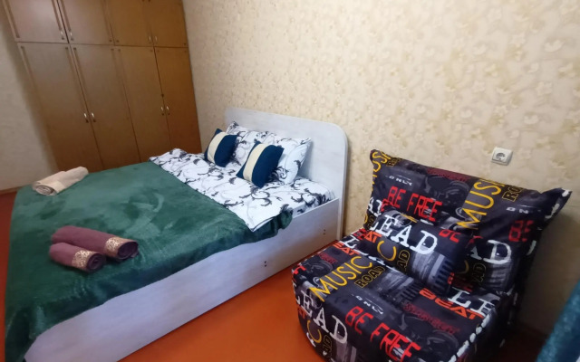 Апартаменты в 1-м микрорайоне 28