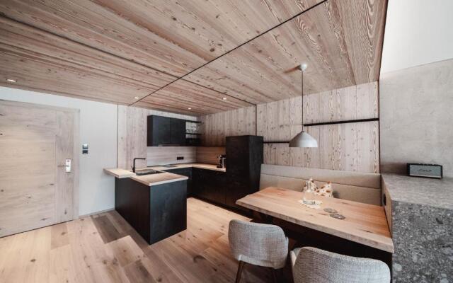 MONS suites wine passion