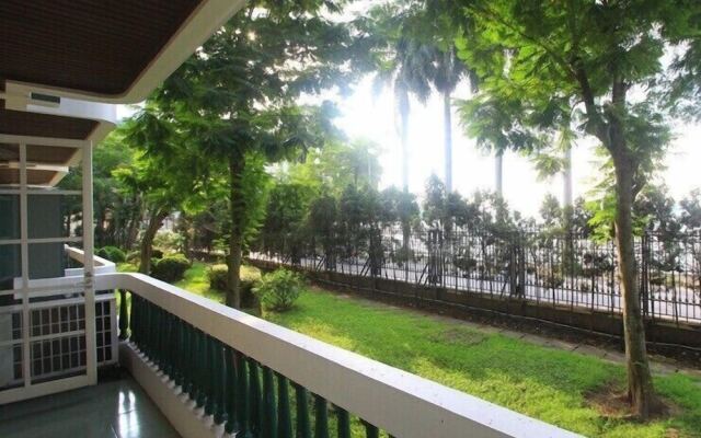 Coco Flower Village Serviced Apartment