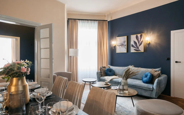 Moonlight II Apartment - LoftAffair