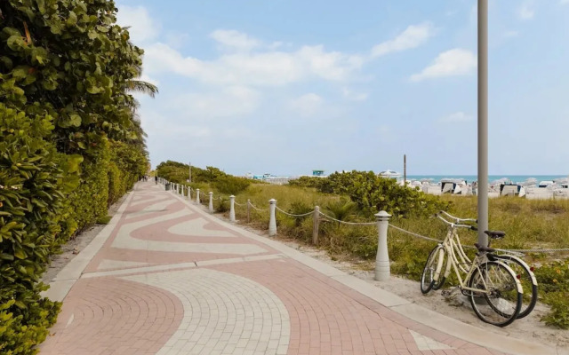 FOUND Hotel Miami Beach