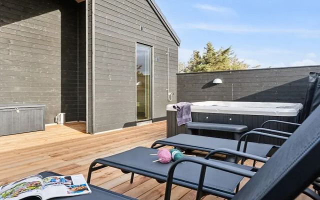 5 Star Holiday Home in Lokken