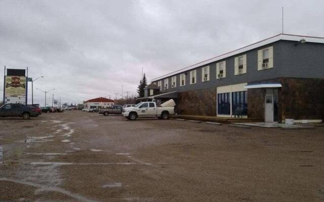 Bow Manor Motor Hotel