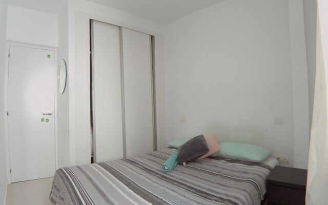 Apartamento de 2 Habitaciones en Puerta del Angel AZ2B