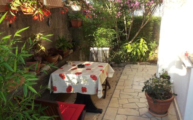 Guest House More