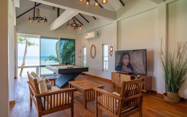 Danisam 4BR BeachVilla SunsetView KBR47