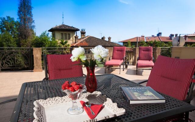 Luxury Seaview Apartment