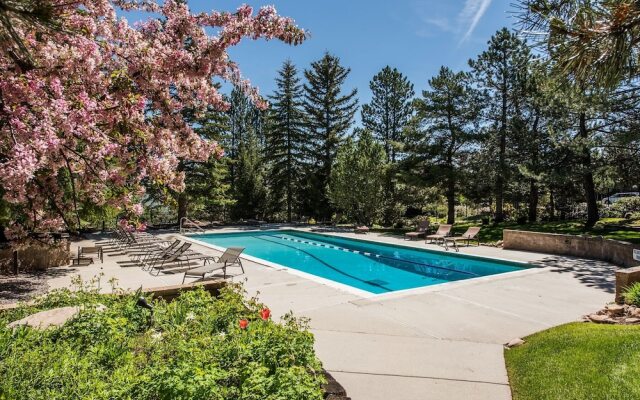 Red Pine Condos by Park City Vacations