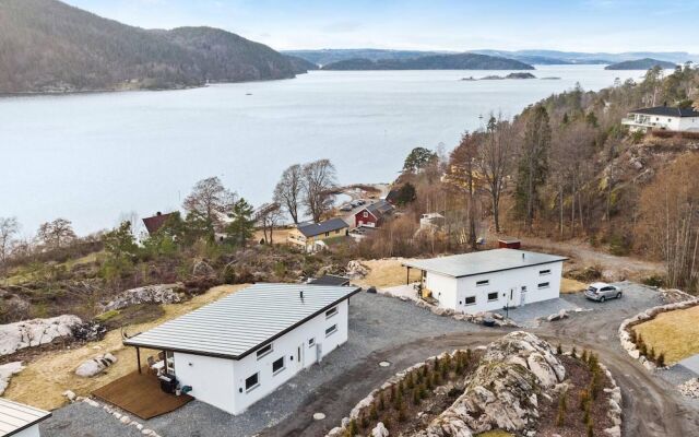 Modern Cabin With a Panoramic View of Oslo Fjord