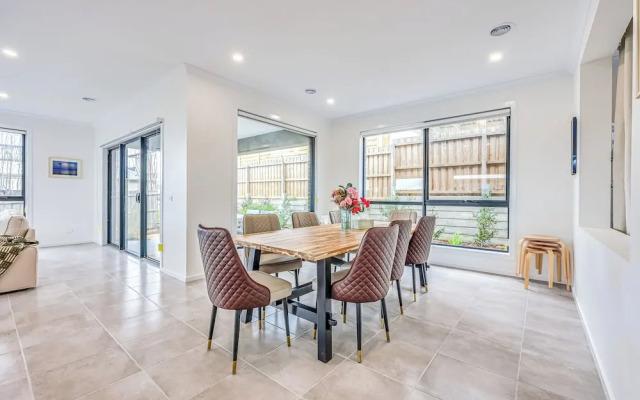 StayAU 5BR Family Getaway GreaterGeelong in Duneed