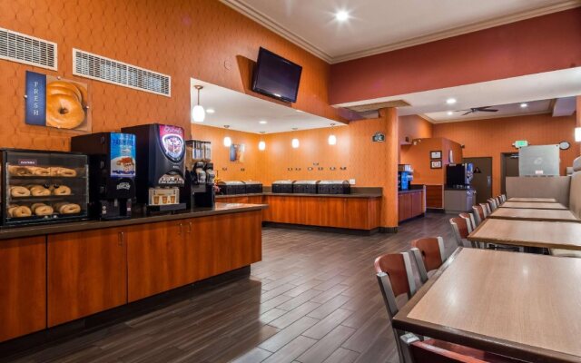 Best Western Plus Stovall's Inn