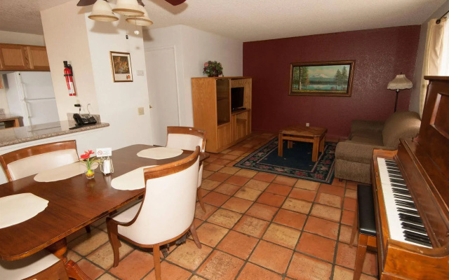 Sunnyvale Garden Suites Hotel