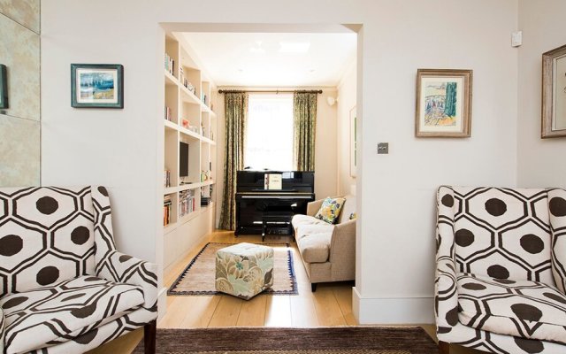 Beautiful 3BR Family Home in the Heart of Chelsea