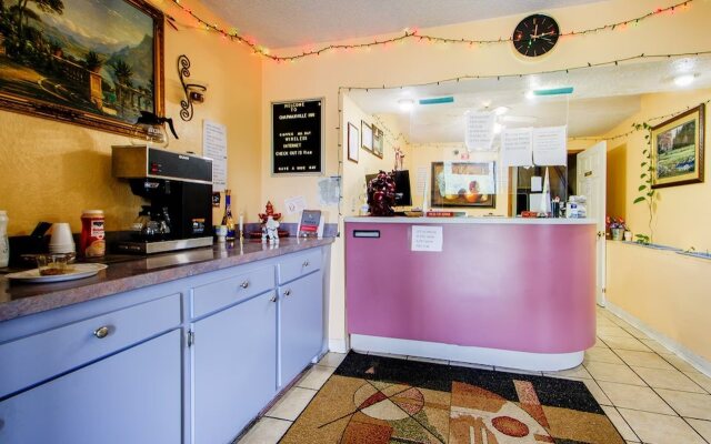 OYO Hotel Chapmanville Inn, WV - Hwy 119