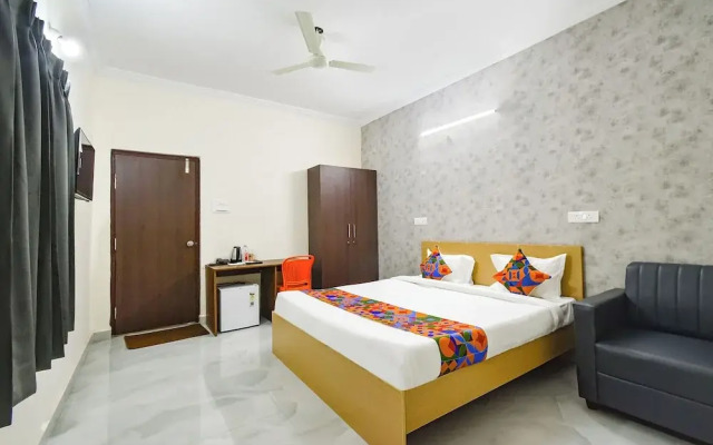 Fabhotel Joy Stayz
