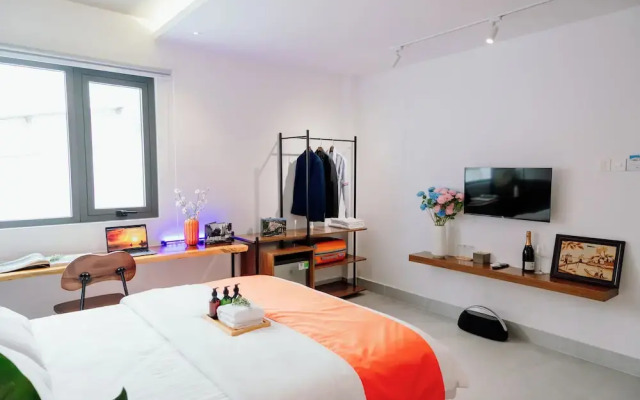 Urban Hotel