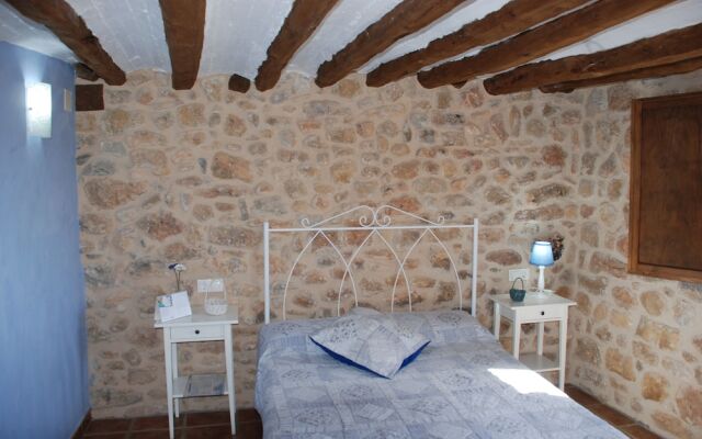 Masia de la Serra de la Cogulla