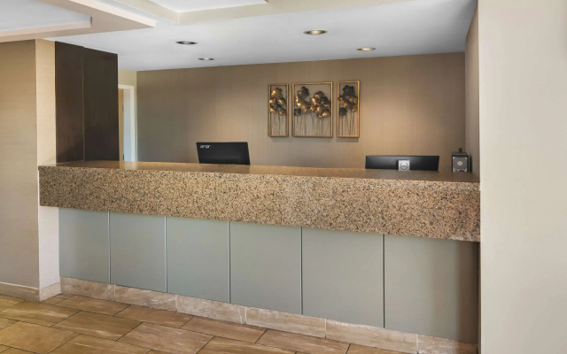 Best Western Plus Osoyoos Hotel & Suites