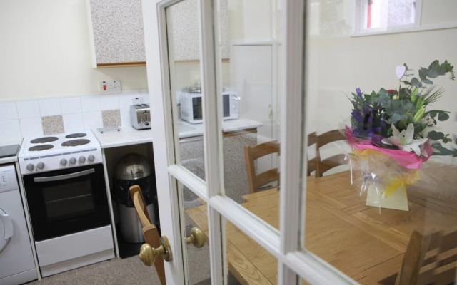 Bridge Street Apartment