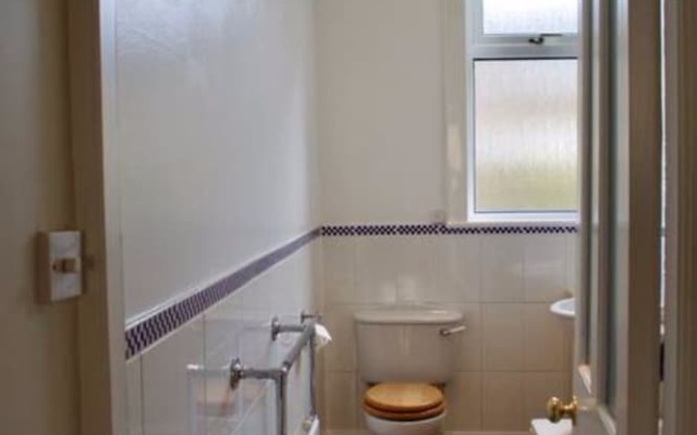 3 Bedroom Stockbridge Apartment