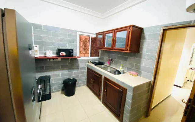 Mam Lovely 3-bed Apartment in Dakar-almadies