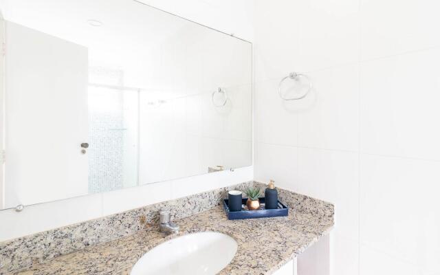 PF22 Ótimo Apartamento 2 Suítes - Praia do Forte