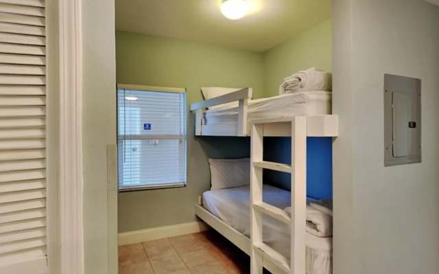 Laketown Wharf #1523