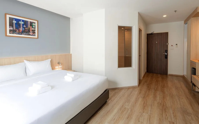 B2 China Town Yaowarat Premier