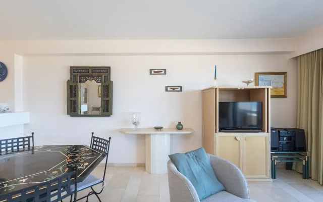 2-bedroom Sea View Retreat