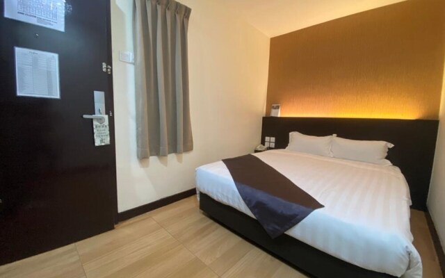 Capital O 90447 Hotel Ezzyhome Kebun Teh
